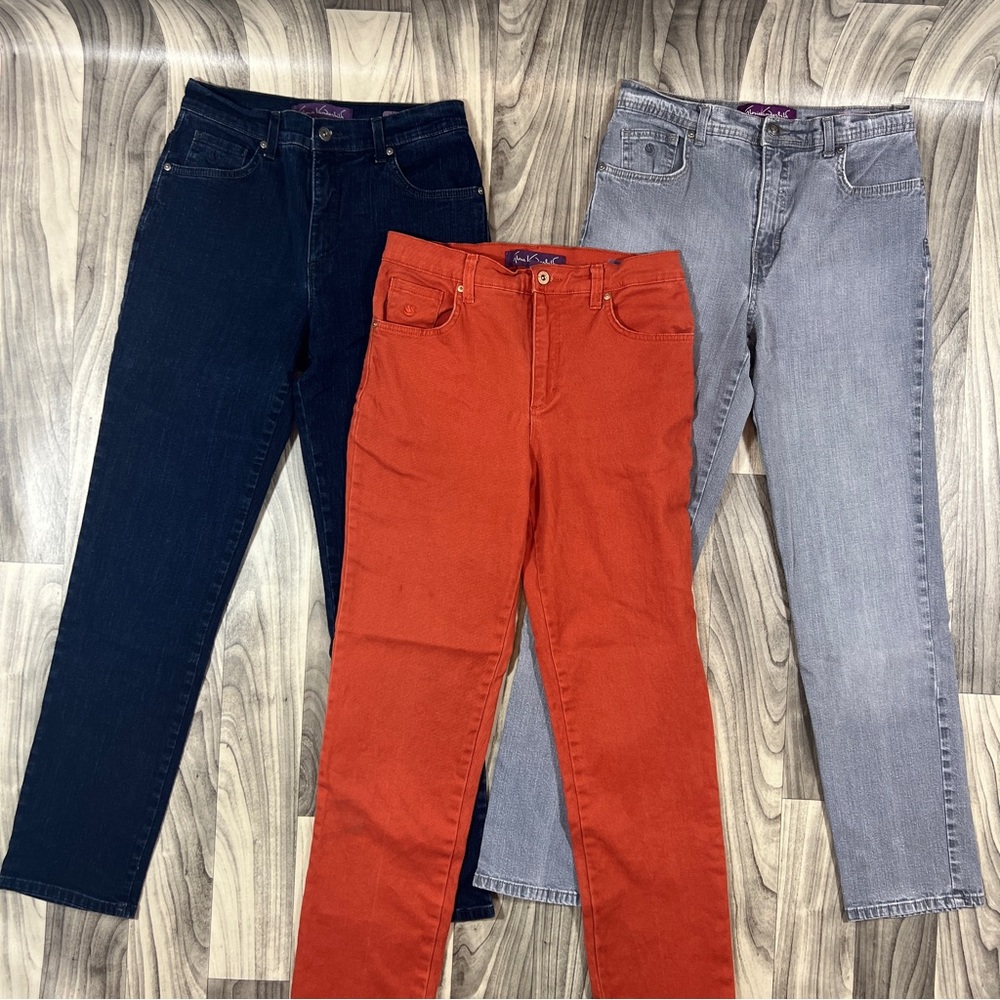 Gloria Vanderbilt Amanda Jeans size 6 Lot of 3